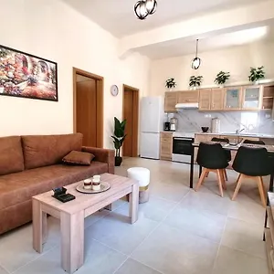 Alex Apartment, Cozy Place In Center , Héraklion Grèce